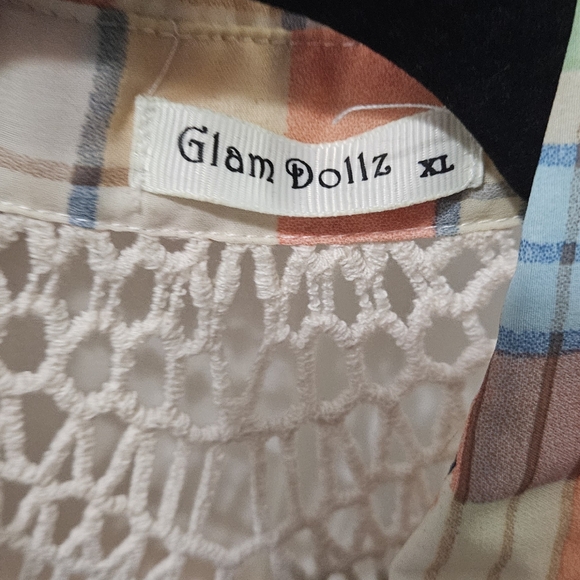 Woman's top - Picture 2 of 2